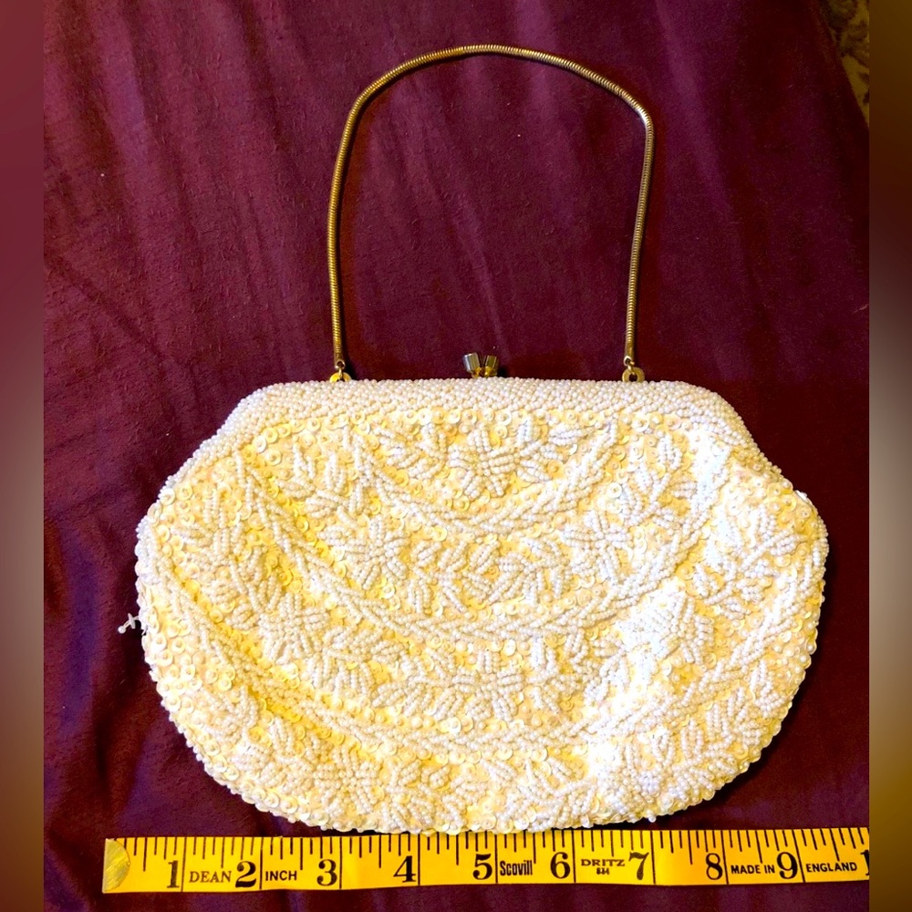 Vintage Cream Beaded Clutch Evening Bag Purse Kiss Lock Made in Hong Kong